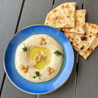 Hummus (appetizer)